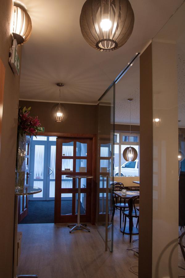 Café Kaftan - pension Kolin Bagian luar foto